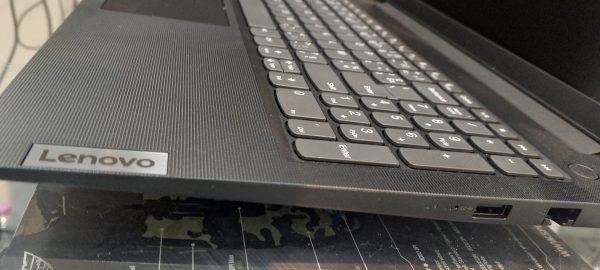 LENOVO V15 G8 AMN RYZEN5 7520U – Image 4